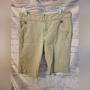Women's Dockers Olive Green Khaki Ideal Fit Bermuda Shorts 14